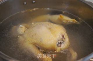白斩鸡的做法步骤:5