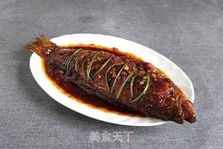 红烧鲈鱼的做法步骤:11