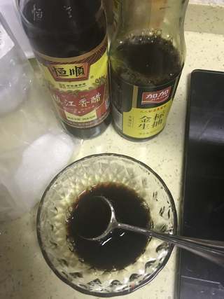 清蒸鲈鱼的做法步骤:3