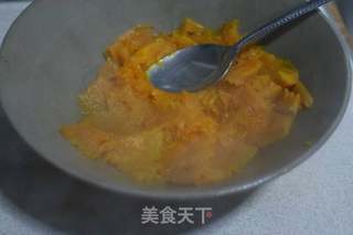 红豆沙花包的做法步骤:2