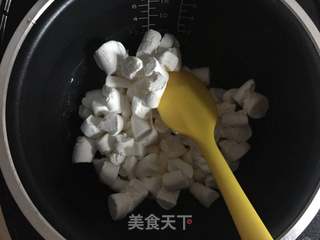 酥松小点心雪花酥的做法步骤:3
