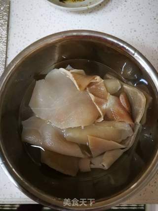 五香皮冻的做法步骤:4