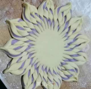 南瓜紫薯红枣山的做法步骤：3
