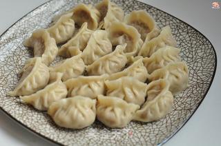 莲菜水饺的做法步骤：8