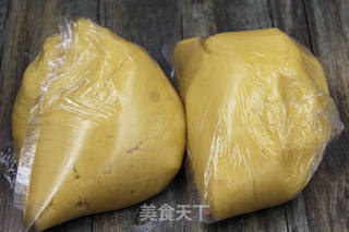 椰蓉馅月饼的做法步骤:12