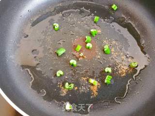 蚝油五花肉炒饭的做法步骤:2