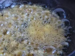 芝麻糖裹鸡蛋花生米的做法步骤:5
