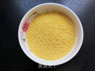 妈妈的味道:红枣桂圆小米粥的做法步骤:4