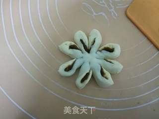 #新春花开#奶香枣泥梅花包的做法步骤:10