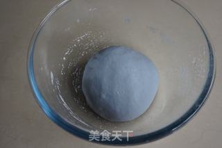 蓝玫瑰馒头的做法步骤:4