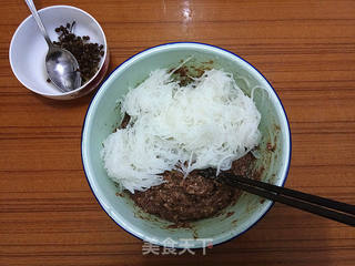牛肉白萝卜蒸饺的做法步骤:7
