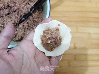 牛肉白萝卜蒸饺的做法步骤:11