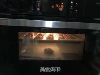 蓝莓酱南瓜花卷的做法步骤:16