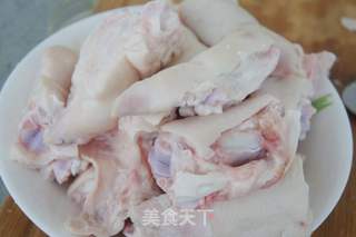 发财猪手——年三十家宴上必吃的一道大菜的做法步骤:2