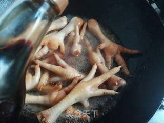 红烧鸡爪的做法步骤:5
