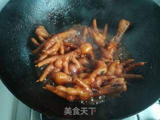 红烧鸡爪的做法步骤:7