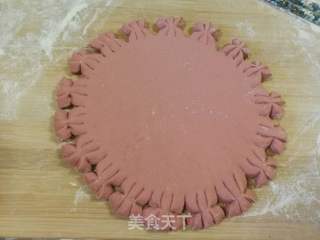 二十八蒸枣花之花团锦簇的做法步骤:4
