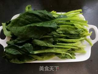 菠菜奶牛的做法步骤：1