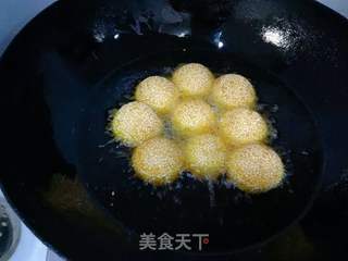 紫薯麻团的做法步骤:16