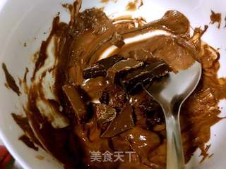 情人节礼物:巧克力草莓玫瑰的做法步骤:2
