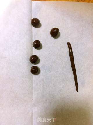 情人节礼物:巧克力草莓玫瑰的做法步骤:6