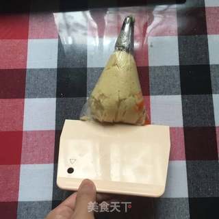 椰蓉淡奶油曲奇的做法步骤:8