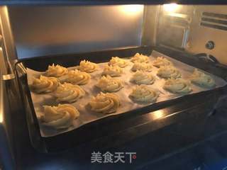 椰蓉淡奶油曲奇的做法步骤:10