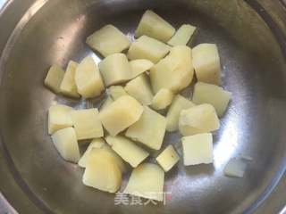 奶汁灌玉米土豆包的做法步骤:3