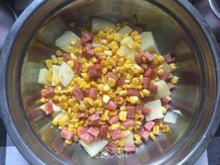 奶汁灌玉米土豆包的做法步骤:5