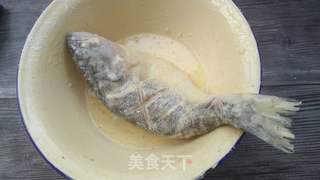 葱烧鲈鱼的做法步骤:7