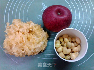 白果苹果银耳羹的做法步骤：1
