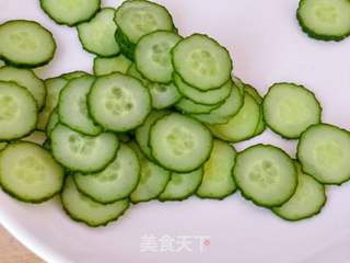 凉拌黄瓜的做法步骤:2