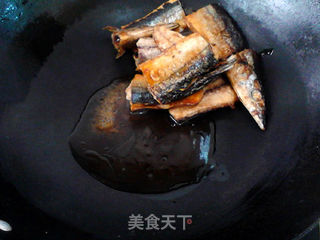 日式沙拉汁烧秋刀鱼的做法步骤:7