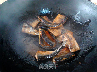 日式沙拉汁烧秋刀鱼的做法步骤:9