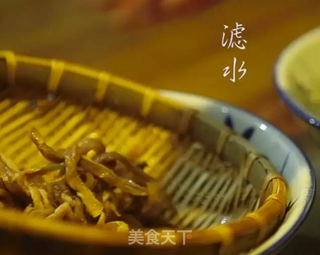 潮音潮人:菜脯丝炖乖补干的做法步骤:4