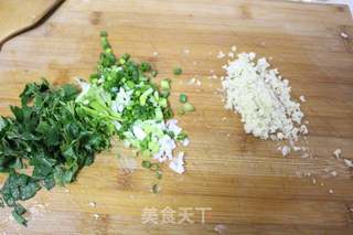 赣榆煎饼卷三丝的做法步骤:8