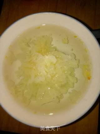 苹果银耳糖水的做法步骤:2