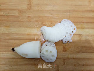 泡椒藕片的做法步骤:2