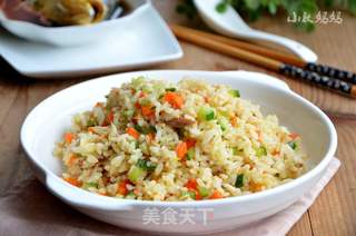 金枪鱼炒饭的做法步骤:9