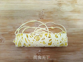 鸡蛋网饼的做法步骤:9