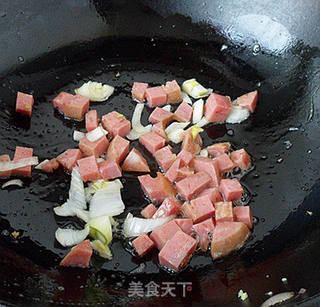 甜豆火腿炒饭的做法步骤：5