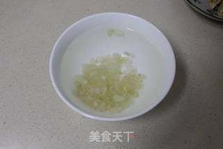 桃胶银耳皂角米的做法步骤:2