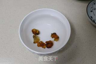 桃胶银耳皂角米的做法步骤:3