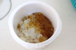 桃胶银耳皂角米的做法步骤:5