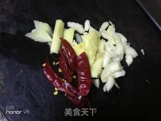 红烧蹄花的做法步骤：2