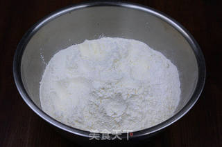 10分钟快速发面的红糖芝麻酱花卷的做法步骤:4