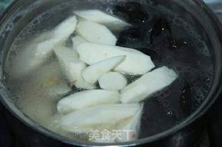 山药木耳骨头汤的做法步骤：6