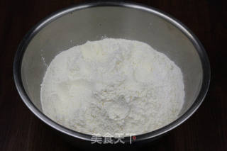 芹菜猪肉大包子的做法步骤:2