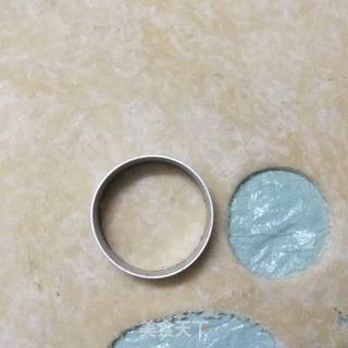土豆苏打饼干的做法步骤:8