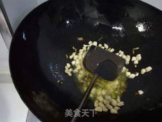 辣白菜肉丁炒饭的做法步骤：7